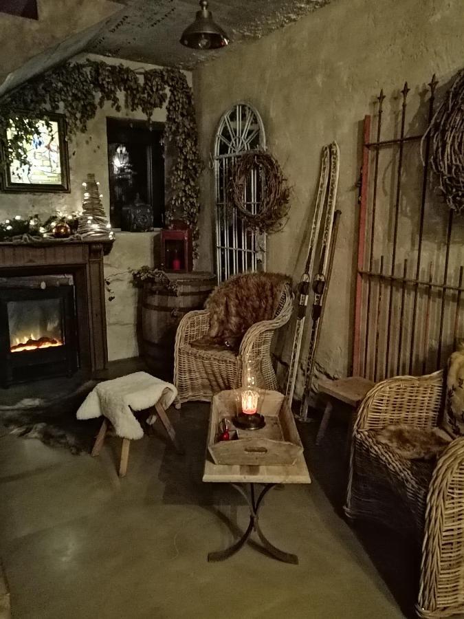 Le Hangar Des Voyageurs Petit-Halleux Екстер'єр фото
